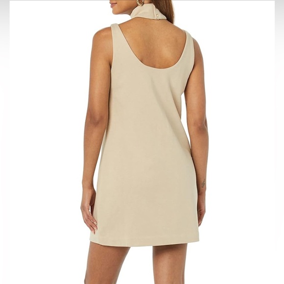 LAST DAY⚡️Terea Mock Neck Cutout Sheath Dress - Picture 2 of 6